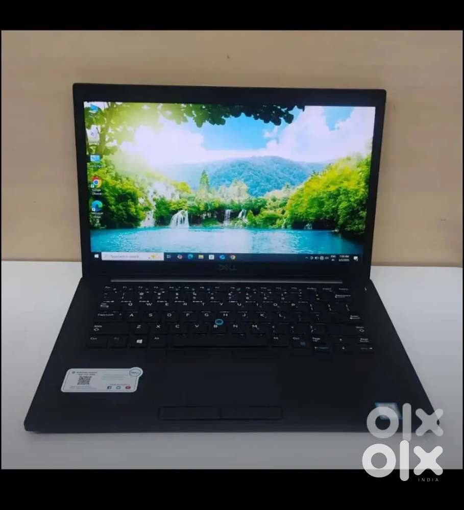 Selling Dell i7-8th gen laptop, 8GB RAM, 256GB NVME & charger