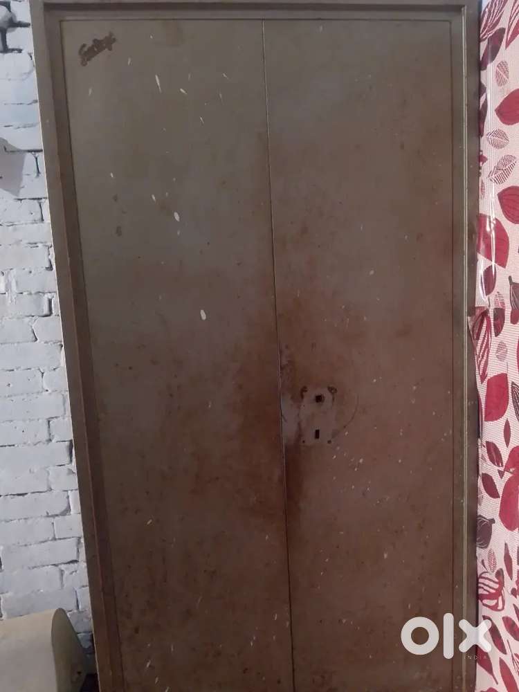 Almira front lock khrab h