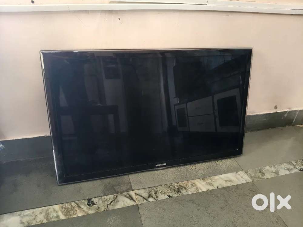 Samsung 43 inch LED TV