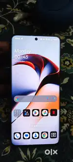 One plus 11R 8/128 with original box and charger