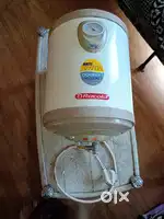 water geyser , celling Fan superb condition