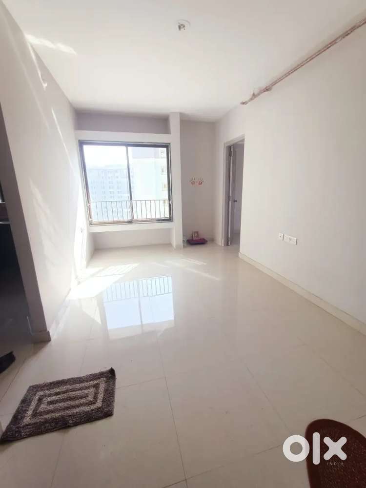 1 BHK Flat for Rent In Tower Open View