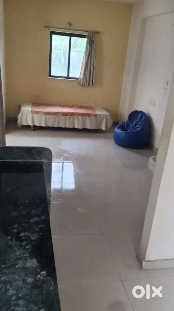 one single bed. Gas line