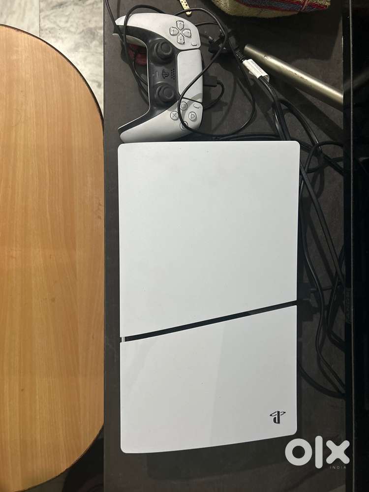 Sony PS5 slim digital edition-4 months old under warranty