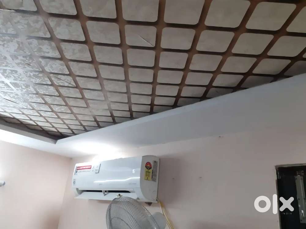 1 BHK Floor for Rent in sector 8 rohini.