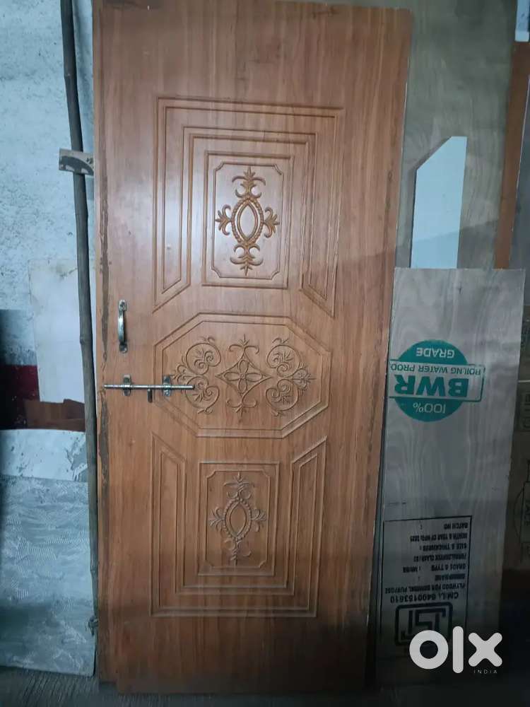 Solid Wooden Door for Sale  Good Condition  With Design Work