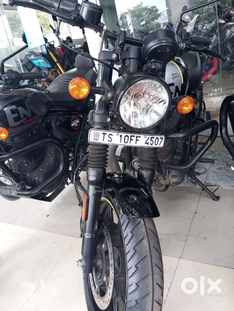 Classic Royal Enfield hunter 350 Gorgeous look's