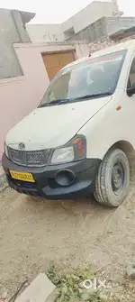 Mahindra Genio 2012