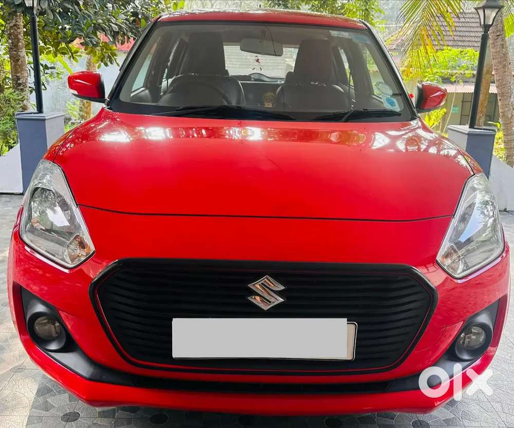 Swift 2020 – Fiery Red  Automatic  Single Owner  29,000 km