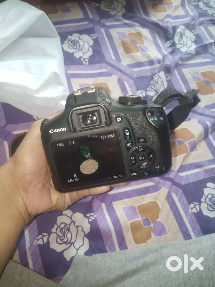 Canon 1500D DSLR + 18-55mm Lens – Good Condition