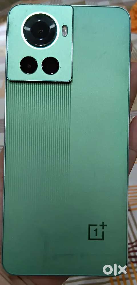 New phone, No scratch, excellent Condition