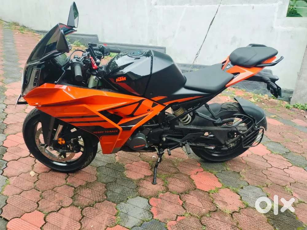 Ktm duke 125.2 month old.2025 model