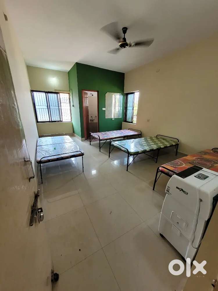 Best Girls PG Near KIIT & Infocity – Safe, Spacious & Budget-Friendly!