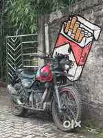 Himalayan 411 rockred colour