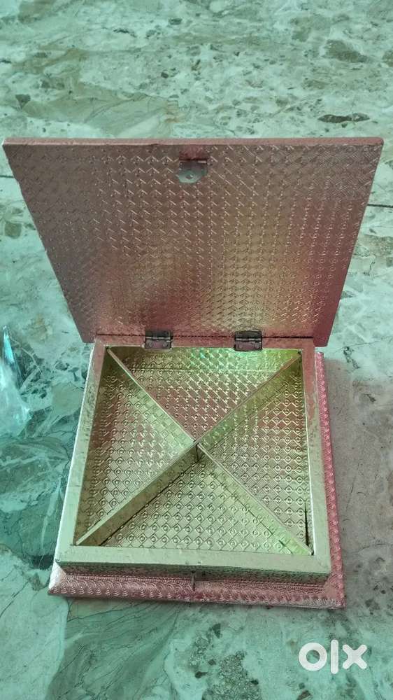 Decorative item