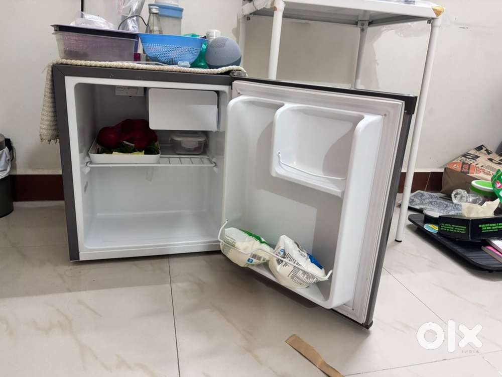 Hisense Mini fridge