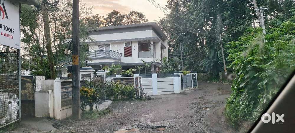₹₹1.20Cr (Negotiable) 6BHK Premium house for sale near kothamangalam