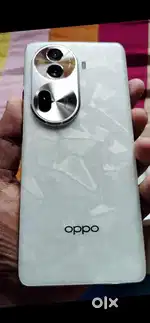 Poop Reno 11 pro 12/256