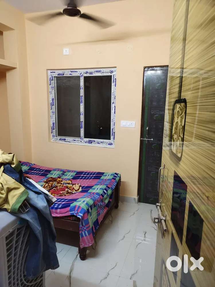 I am looking for room mate