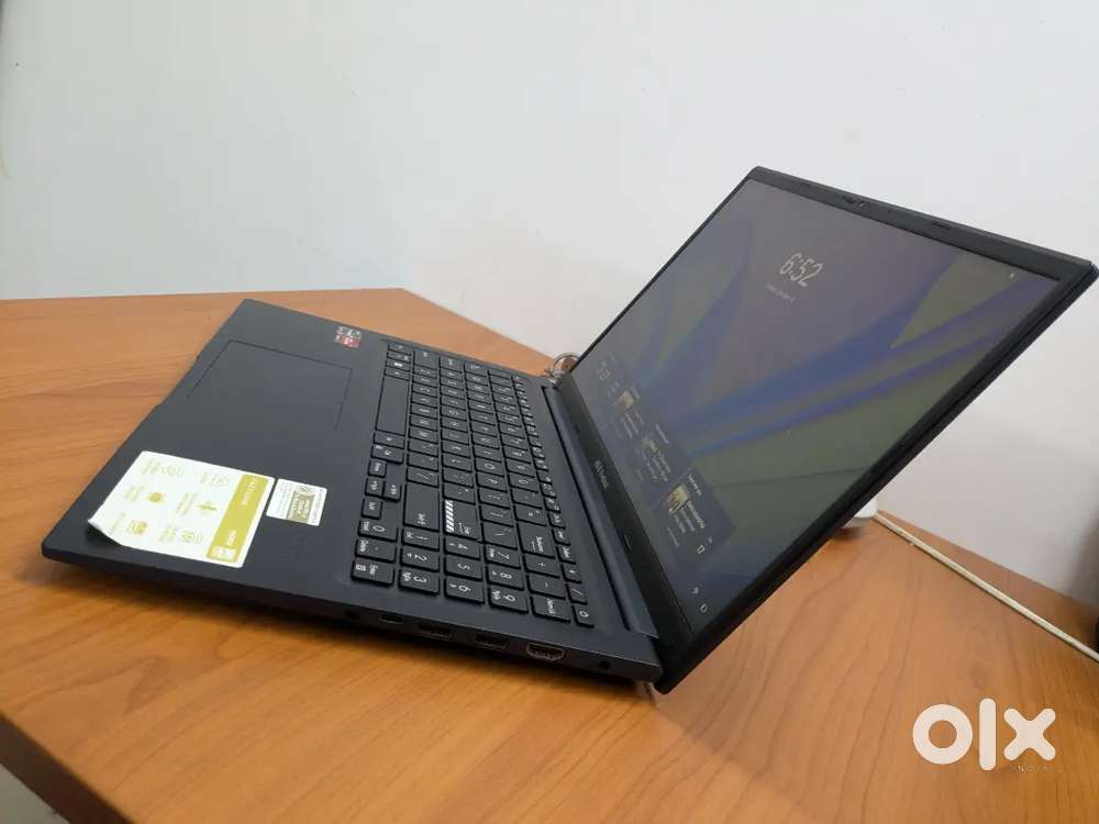 ASUS vivobook 15