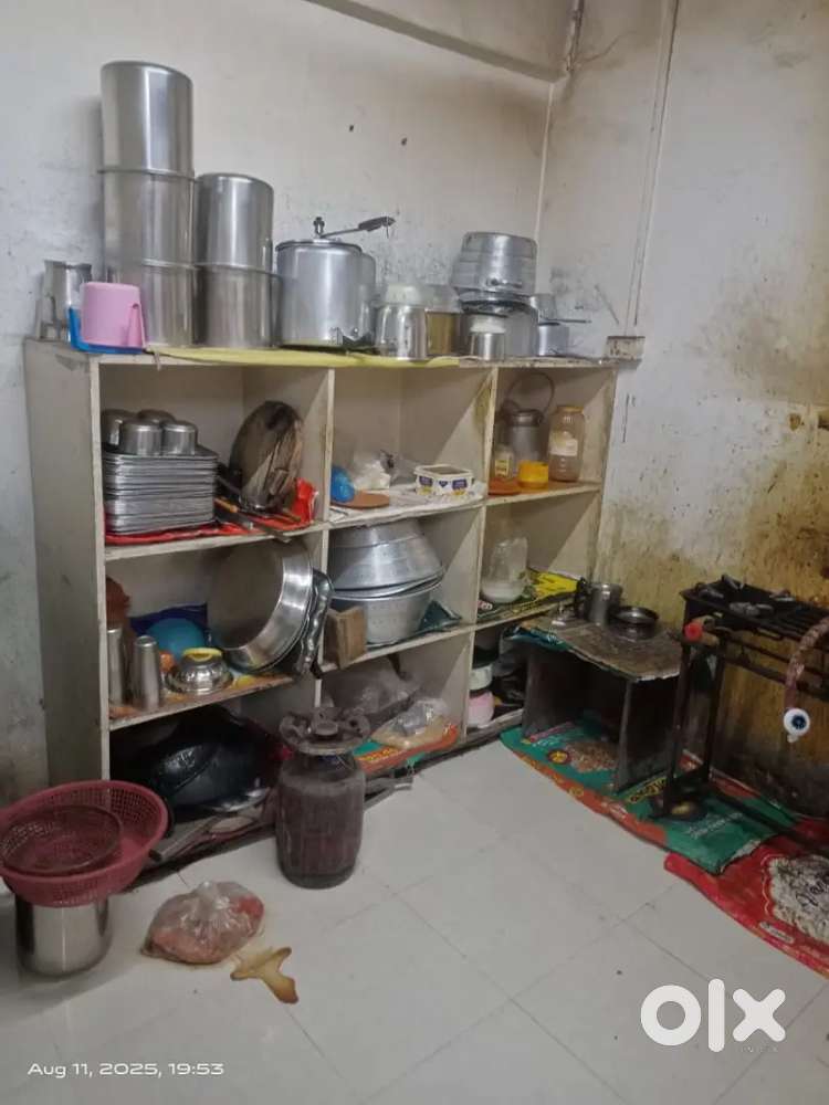 Hotel sahitya vikane ahe