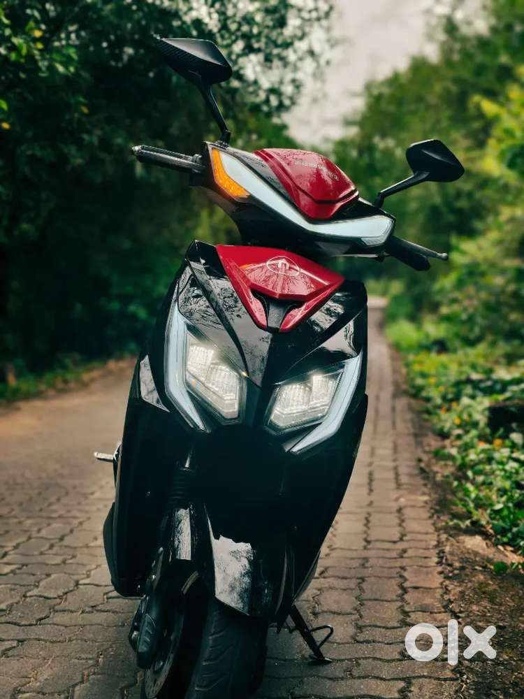 Newtron Z300 (Electric Scooter)