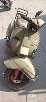 LML VESPA 150 2 STROKE AS IT IS CONDITION VERY GOOD RUNNING 1990 MODEL