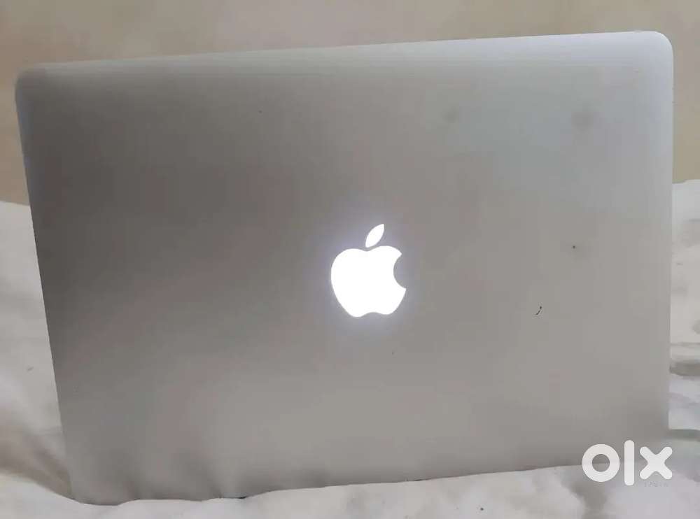 Macbook Air Laptop