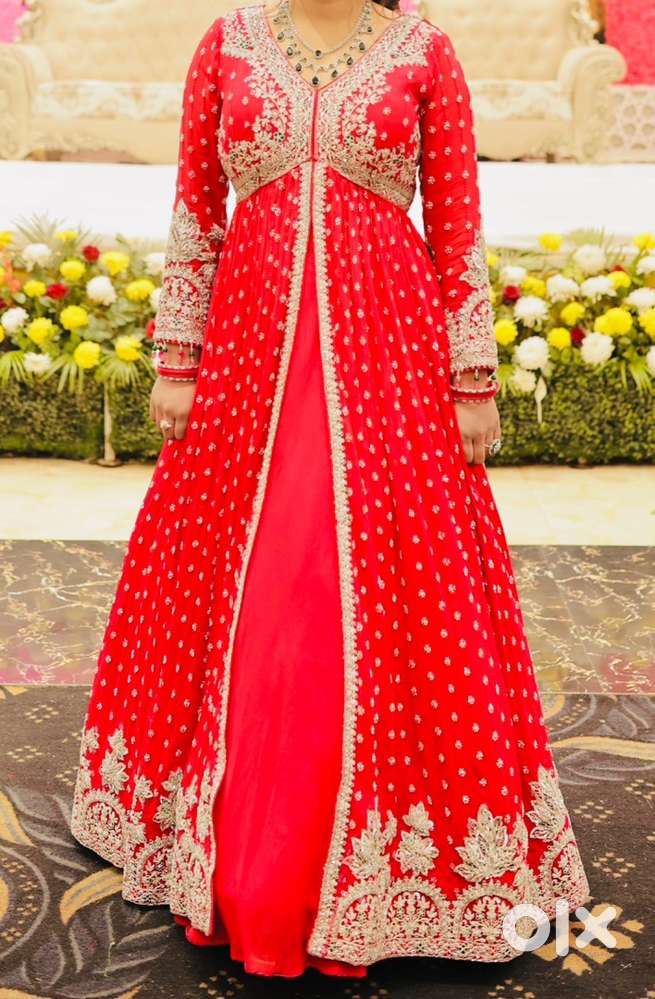 Traditional party dress