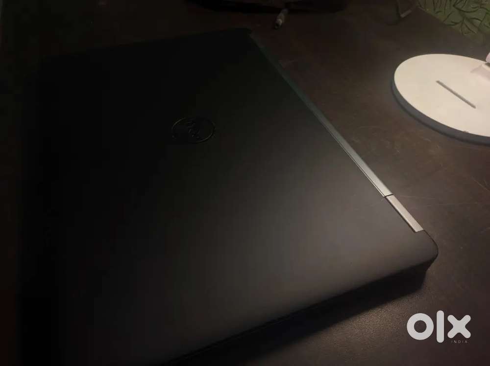 DELL LAPTOP I7 , 20GB RAM, 256gb ,M.2 -256gb gen3 ssd 5 years warranty