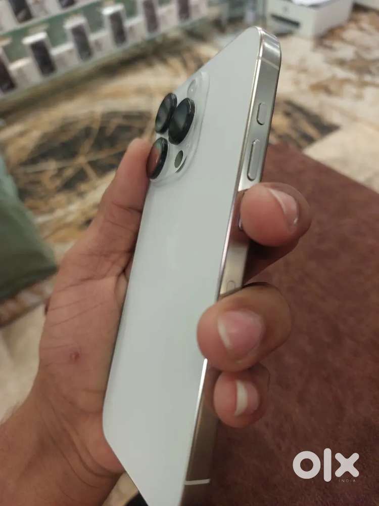 Iphone15 pro white colour condition urgent can see now 100% msg me now