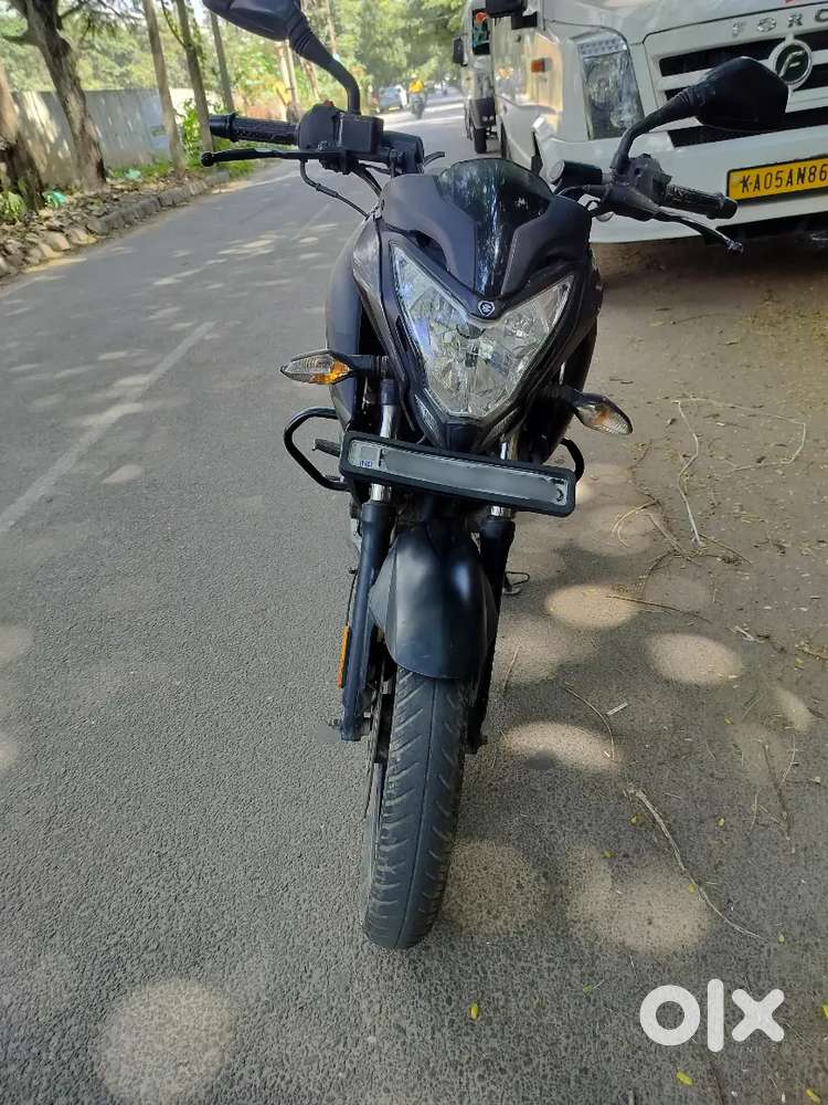 Bajaj Pulsar NS160 (2020) – Mint Condition, Single Owner