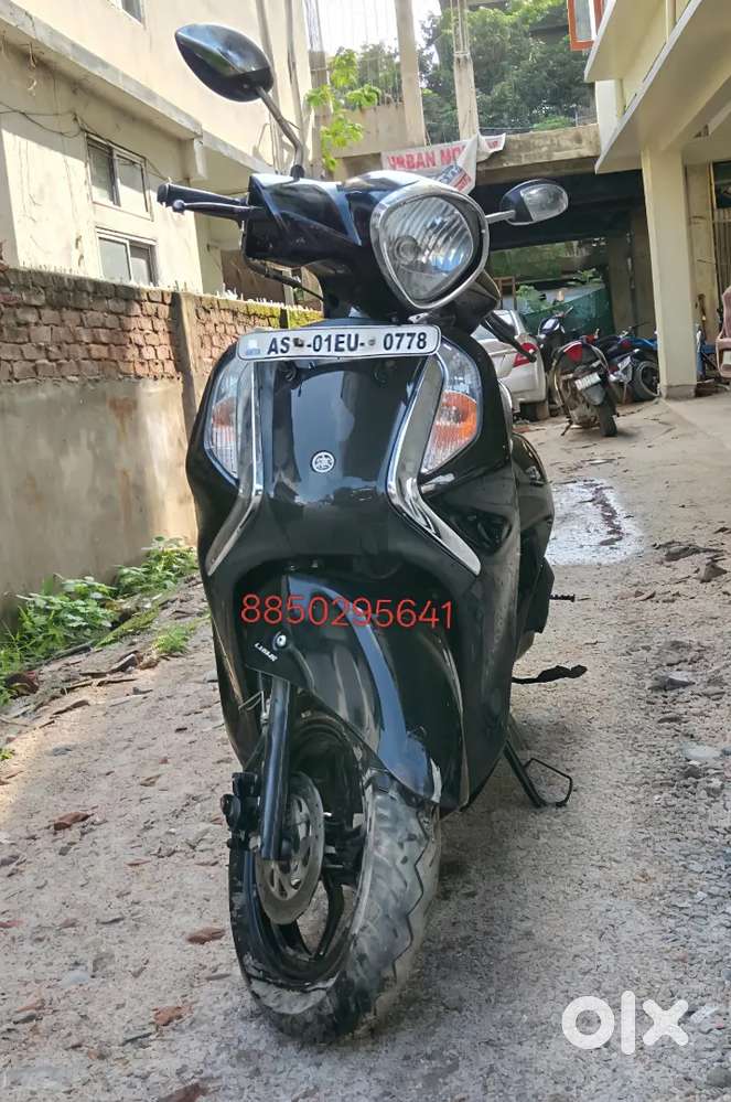 Yamaha Fascino scooty is on showroom condition.Bit negotiable