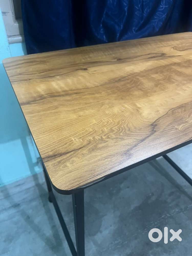 Study/Work tables - Black and Brown