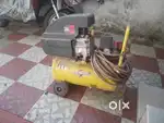 Wood pecker painting machine