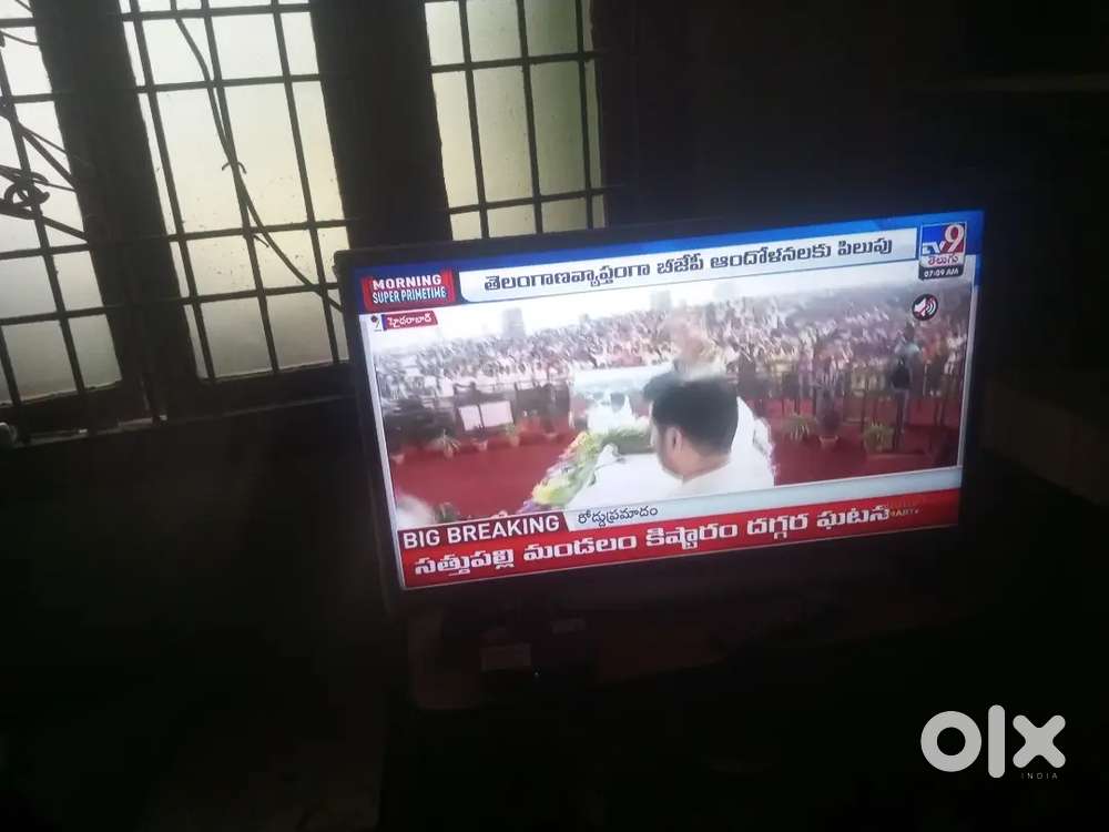 LG tv with good condition