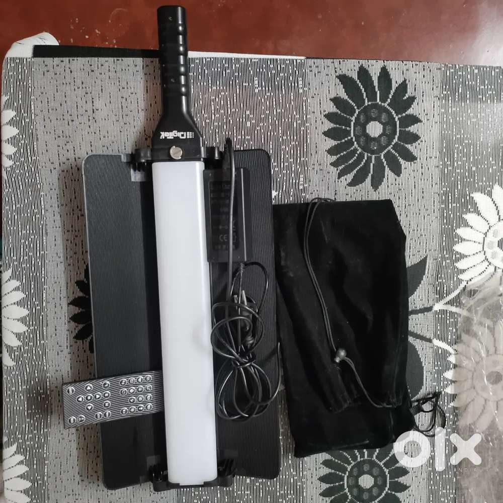 RGB Stick Light Digitek (Godox LC500R replacement) for camera