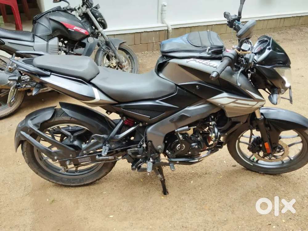 Bajaj palsar ns125