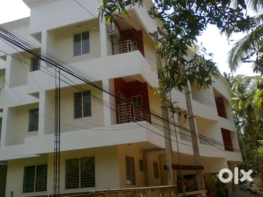 3 bedroom flat for sale