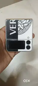 Samsung galaxy Z flip 3 5g