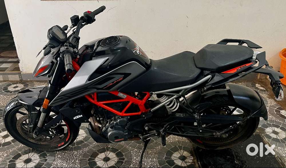 KTM DUKE 250.