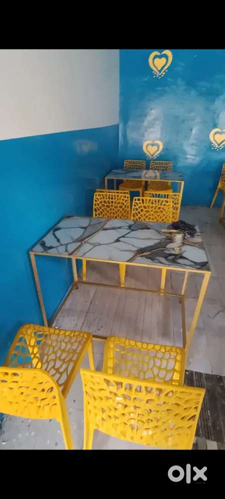 Table, chairs  hotel complete setup