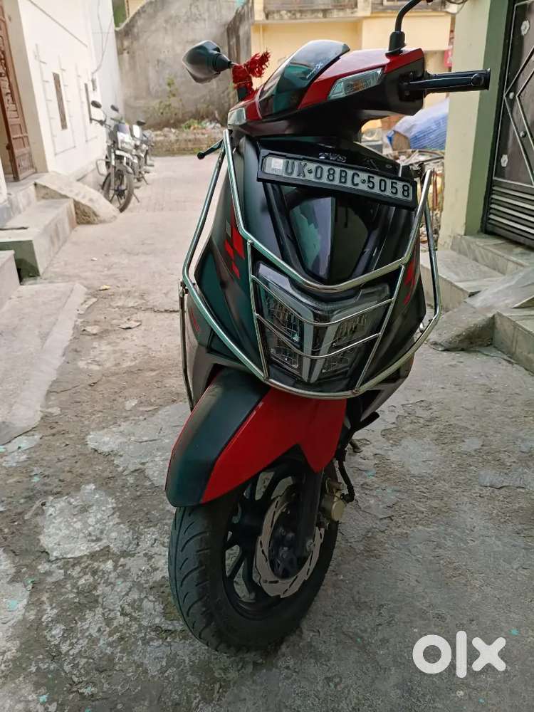 Ntorq 125 Racing Scooty