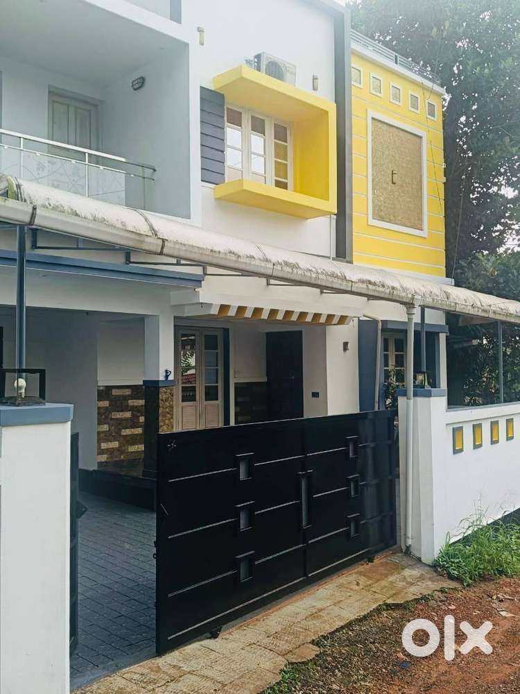 5 cent plot with1560 sqft 4 bhk house for sale at Thevakkal, Kakkanad