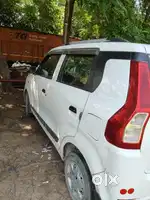 Nayi leni hai