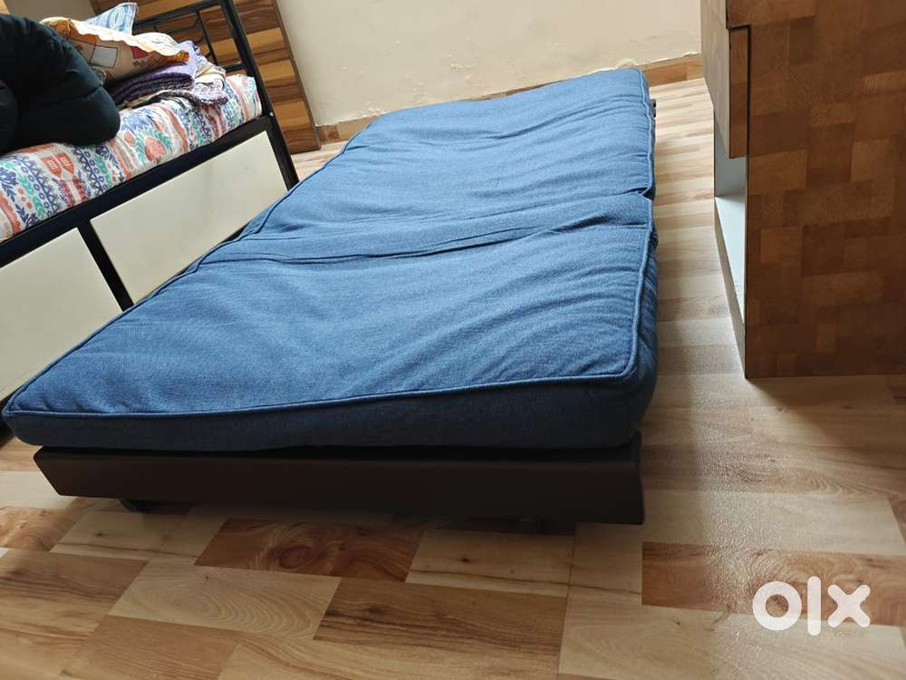 3 by 6 wooden sofa cum bed