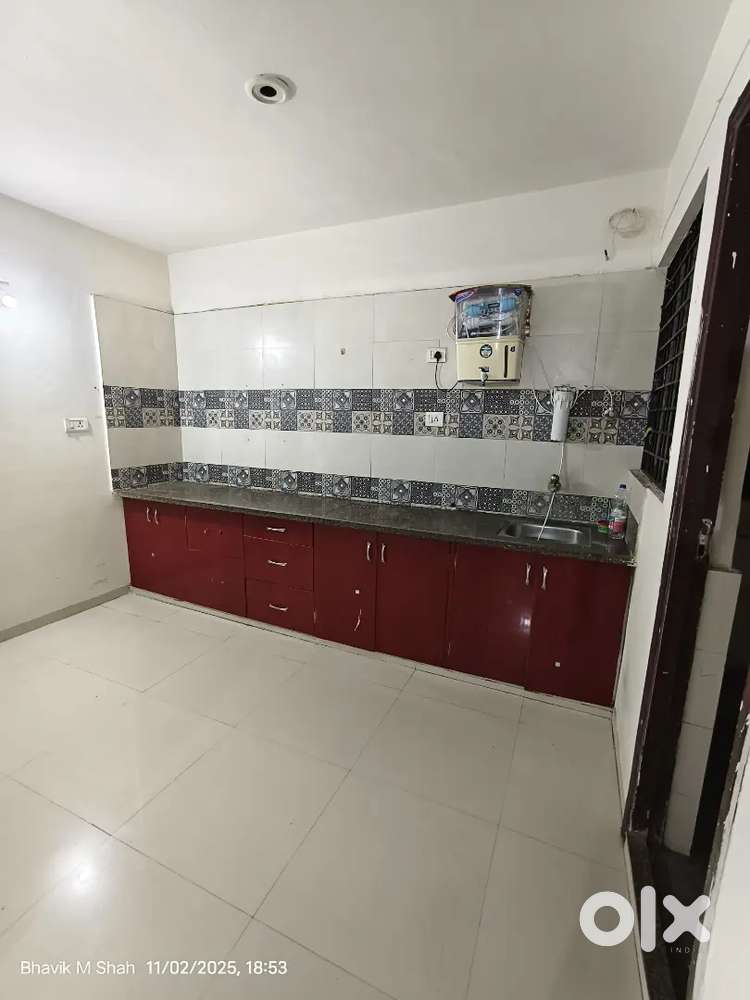 Rent 2BHK Semi Furnished Flat, Near L &T Company, Ajwa Road, Vadodara