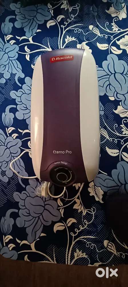 Racold Eterno pro 15 litre geyser.