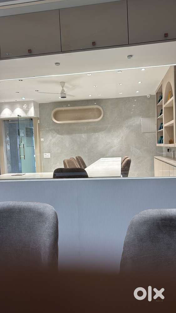 FULLY FURNISHED SHOWROOM AVAILABLE FOR RENT