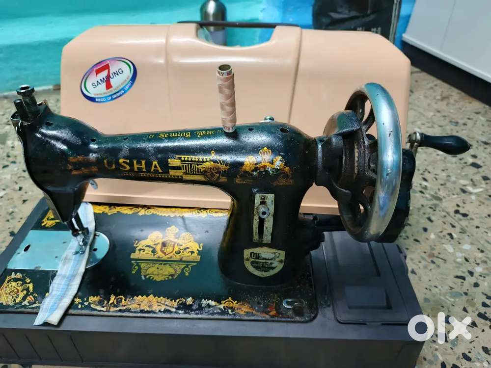 Usha half shutter sewing machine